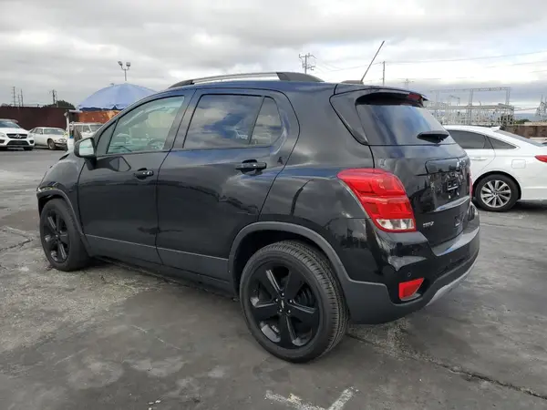KL7CJMSB7JB733228 2018 CHEVROLET TRAX - Image 2
