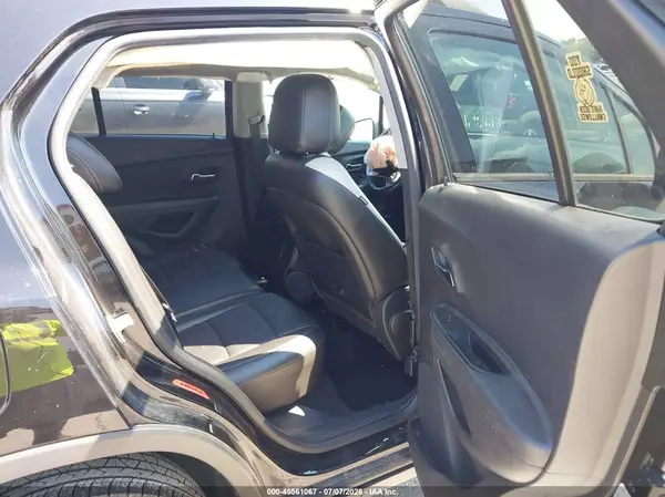 KL7CJMSB7KB742254 2019 CHEVROLET TRAX - Image 8