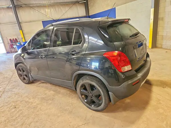 KL7CJMSB8GB678572 2016 CHEVROLET TRAX - Image 2