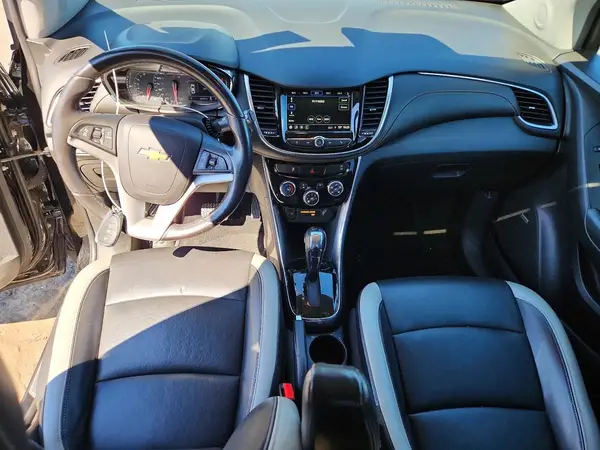 KL7CJMSB8KB745132 2019 CHEVROLET TRAX - Image 8