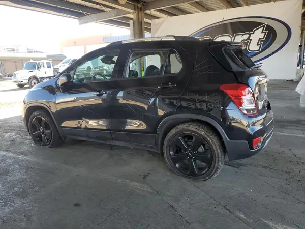 KL7CJMSB9JB608232 2018 CHEVROLET TRAX - Image 2