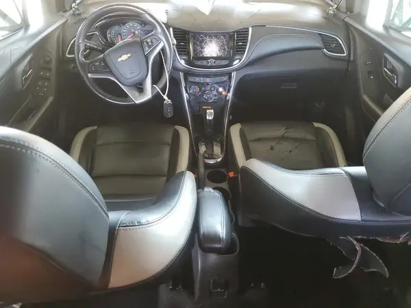 KL7CJMSB9JB608232 2018 CHEVROLET TRAX - Image 8