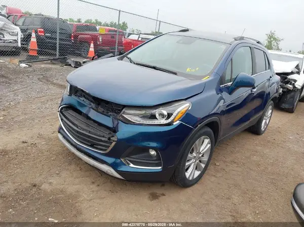 KL7CJMSB9LB326207 2020 CHEVROLET TRAX - Image 2