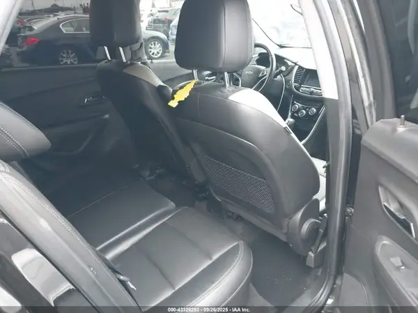 KL7CJMSBXJB674367 2018 CHEVROLET TRAX - Image 8