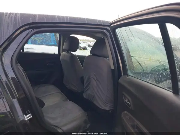 KL7CJNSB0GB607033 2016 CHEVROLET TRAX - Image 8