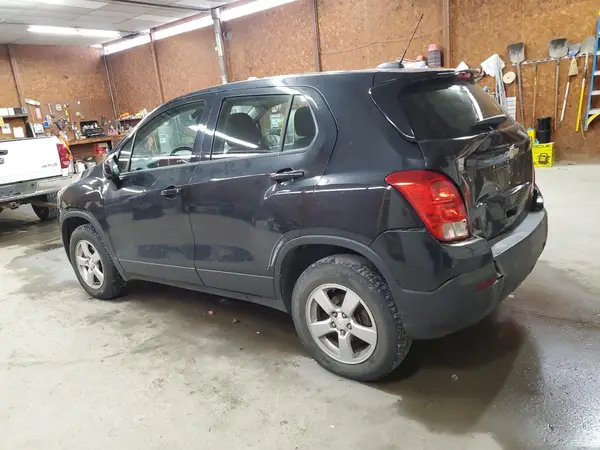 KL7CJNSB0GB611972 2016 CHEVROLET TRAX - Image 2