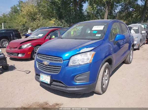KL7CJNSB0GB751942 2016 CHEVROLET TRAX - Image 2