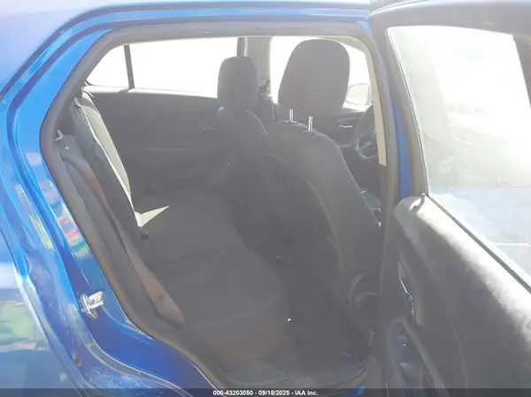 KL7CJNSB0GB751942 2016 CHEVROLET TRAX - Image 8