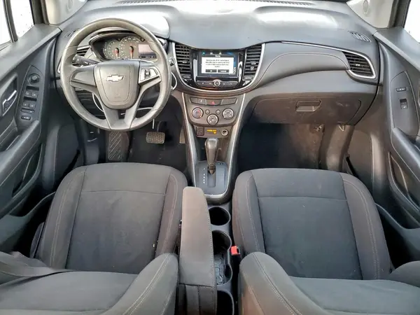 KL7CJNSB0HB174797 2017 CHEVROLET TRAX - Image 8