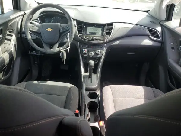 KL7CJNSB0HB190109 2017 CHEVROLET TRAX - Image 8