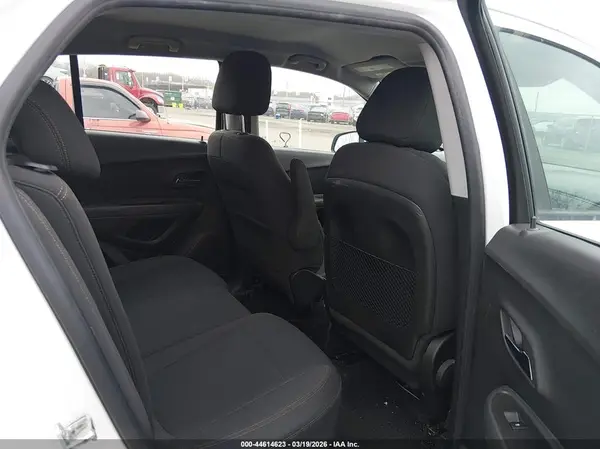 KL7CJNSB0HB210620 2017 CHEVROLET TRAX - Image 8