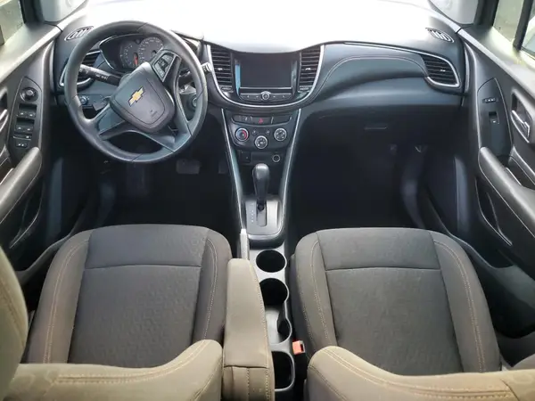 KL7CJNSB0JB569634 2018 CHEVROLET TRAX - Image 8