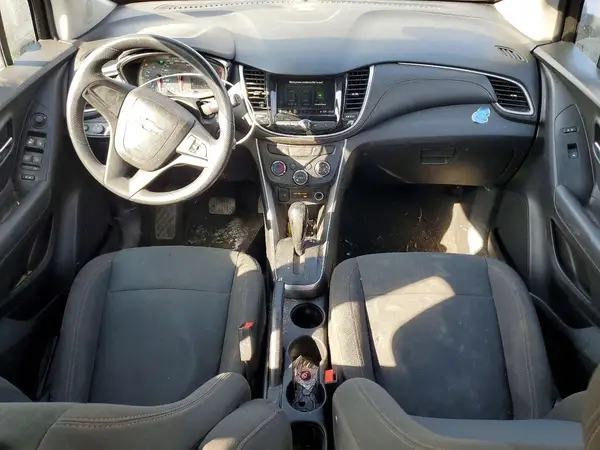 KL7CJNSB0JB609078 2018 CHEVROLET TRAX - Image 8