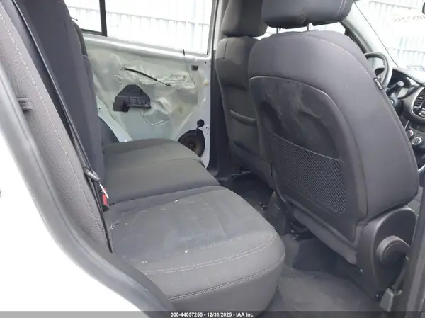 KL7CJNSB0JB714543 2018 CHEVROLET TRAX - Image 8