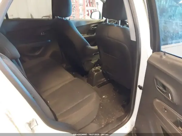 KL7CJNSB0LB016677 2020 CHEVROLET TRAX - Image 8