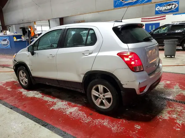 KL7CJNSB0LB321600 2020 CHEVROLET TRAX - Image 2