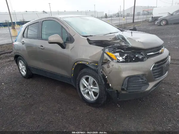 KL7CJNSB0MB324627 2021 CHEVROLET TRAX - Image 1