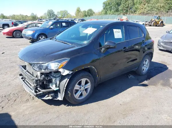 KL7CJNSB0MB346577 2021 CHEVROLET TRAX - Image 2