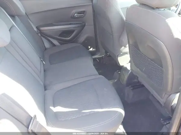 KL7CJNSB0MB346577 2021 CHEVROLET TRAX - Image 8