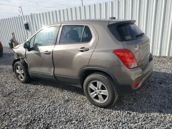 KL7CJNSB0MB351908 2021 CHEVROLET TRAX - Image 2