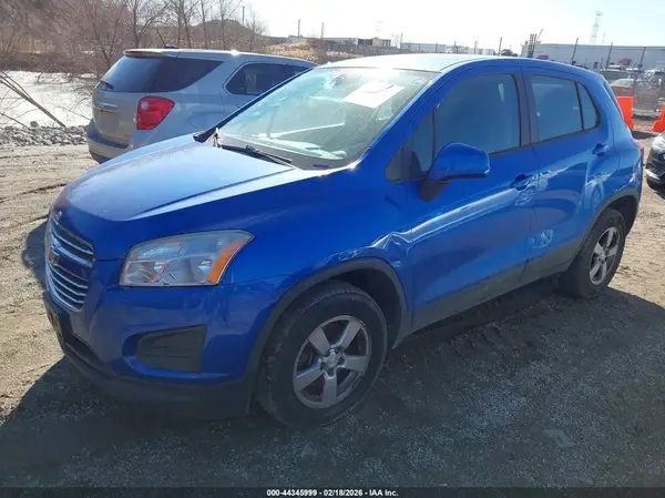 KL7CJNSB1GB531936 2016 CHEVROLET TRAX - Image 2