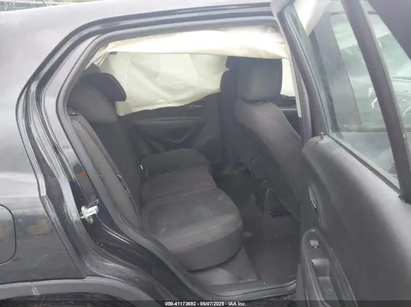 KL7CJNSB1GB612600 2016 CHEVROLET TRAX - Image 8