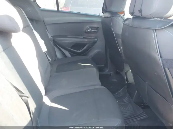 KL7CJNSB1GB734261 2016 CHEVROLET TRAX - Image 8