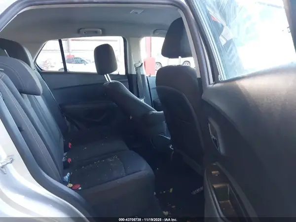 KL7CJNSB1HB056371 2017 CHEVROLET TRAX - Image 8