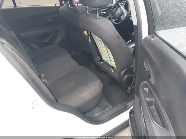 KL7CJNSB1HB058749 2017 CHEVROLET TRAX - Image 8
