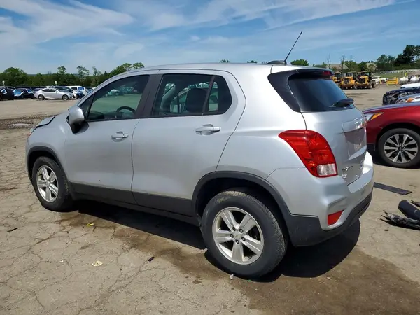 KL7CJNSB1HB112051 2017 CHEVROLET TRAX - Image 2