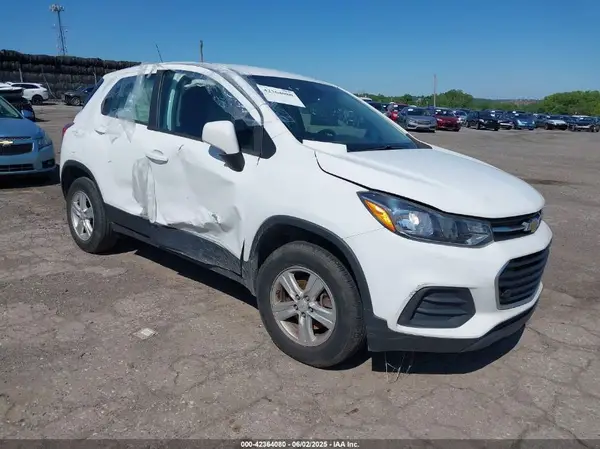 KL7CJNSB1HB131490 2017 CHEVROLET TRAX - Image 1