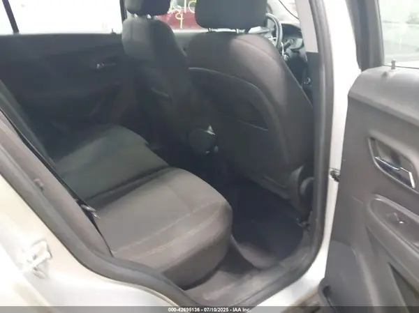 KL7CJNSB1HB239320 2017 CHEVROLET TRAX - Image 8