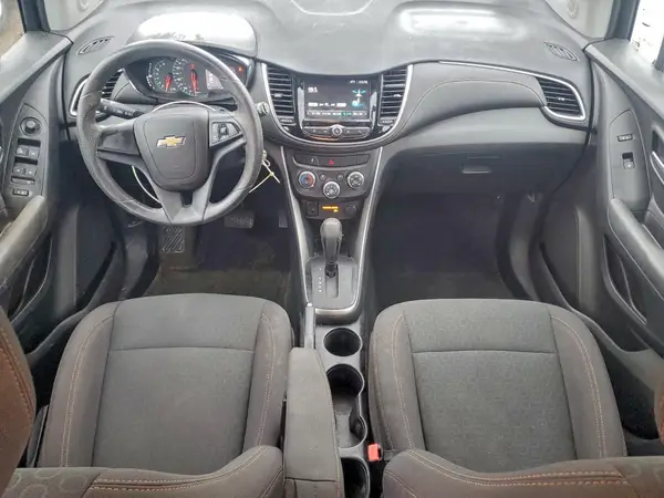 KL7CJNSB1HB257087 2017 CHEVROLET TRAX - Image 8