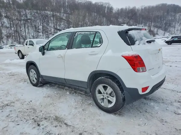 KL7CJNSB1JB604536 2018 CHEVROLET TRAX - Image 2