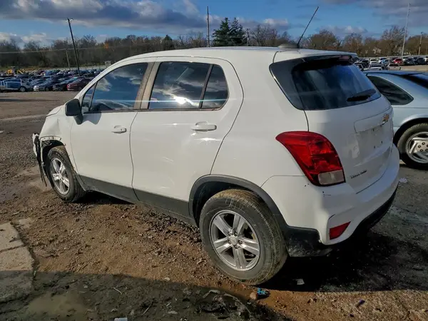 KL7CJNSB1JB712784 2018 CHEVROLET TRAX - Image 2