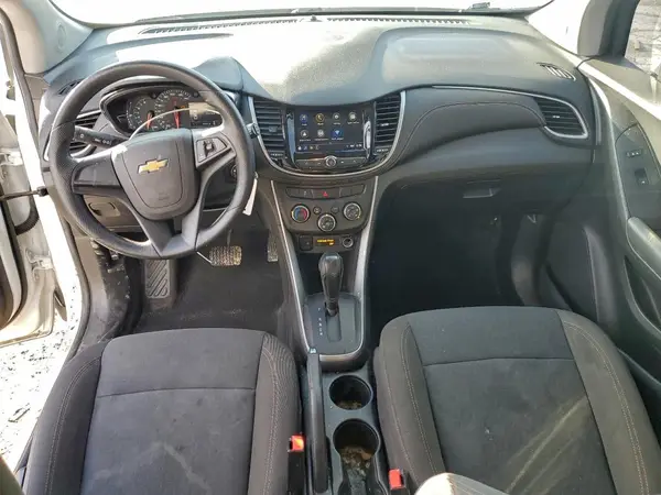 KL7CJNSB1JB712784 2018 CHEVROLET TRAX - Image 8
