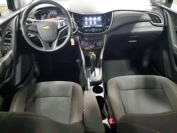 KL7CJNSB1JB716530 2018 CHEVROLET TRAX - Image 8