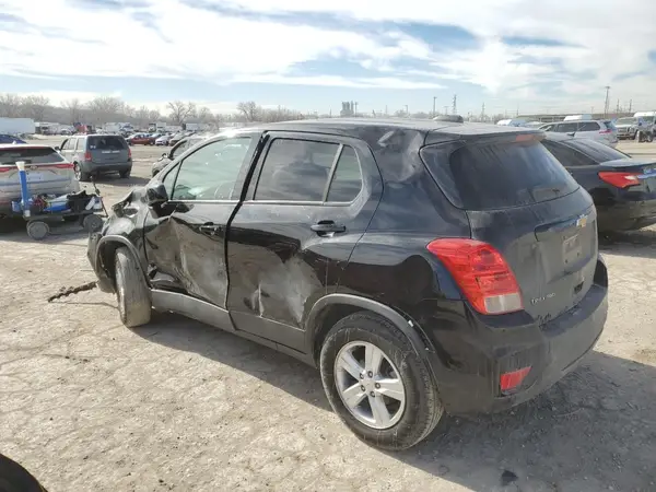KL7CJNSB1LB020155 2020 CHEVROLET TRAX - Image 2