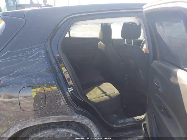 KL7CJNSB1LB032659 2020 CHEVROLET TRAX - Image 8