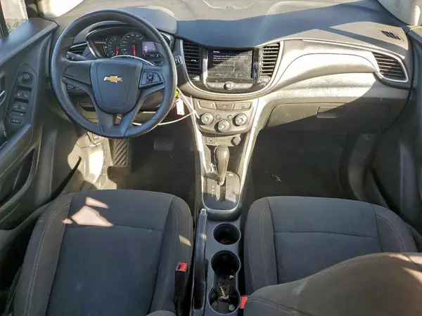 KL7CJNSB1LB061675 2020 CHEVROLET TRAX - Image 8