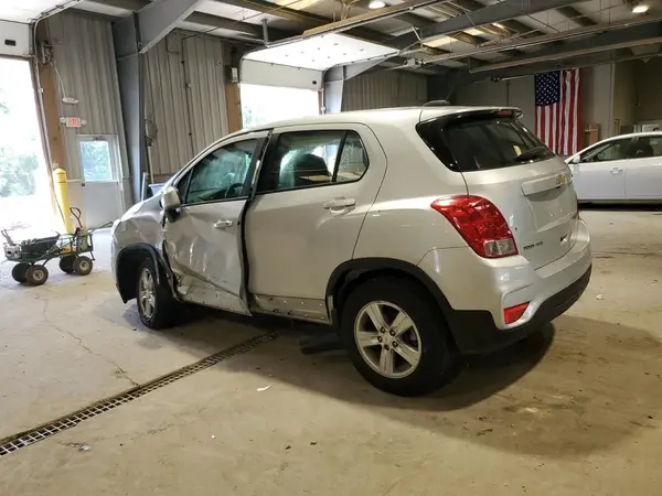 KL7CJNSB1LB316552 2020 CHEVROLET TRAX - Image 2