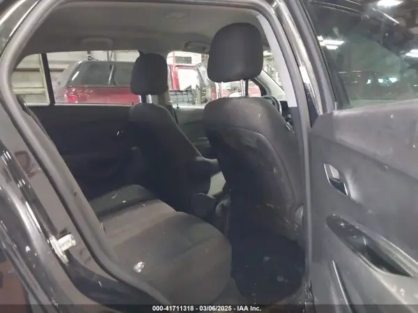 KL7CJNSB1LB319001 2020 CHEVROLET TRAX - Image 8