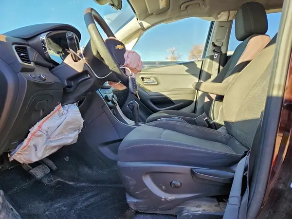 KL7CJNSB1LB341712 2020 CHEVROLET TRAX - Image 8