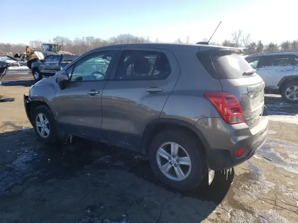 KL7CJNSB1MB318383 2021 CHEVROLET TRAX - Image 2