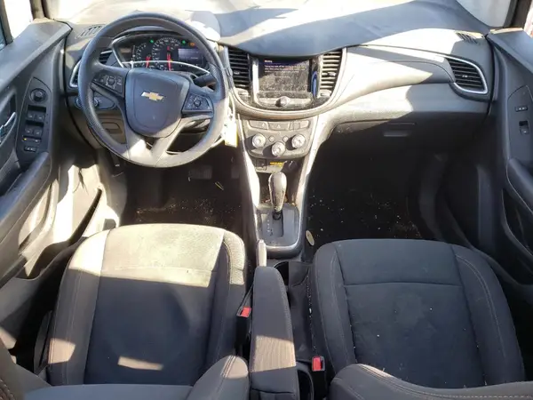KL7CJNSB1MB318383 2021 CHEVROLET TRAX - Image 8