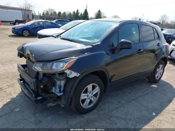 KL7CJNSB1MB343798 2021 CHEVROLET TRAX - Image 2