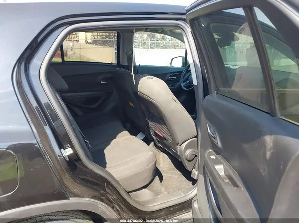 KL7CJNSB1MB343798 2021 CHEVROLET TRAX - Image 8