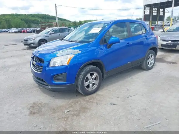 KL7CJNSB2GB536031 2016 CHEVROLET TRAX - Image 2