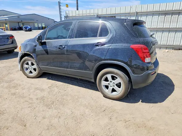 KL7CJNSB2GB542251 2016 CHEVROLET TRAX - Image 2