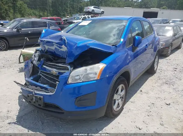 KL7CJNSB2GB631446 2016 CHEVROLET TRAX - Image 2